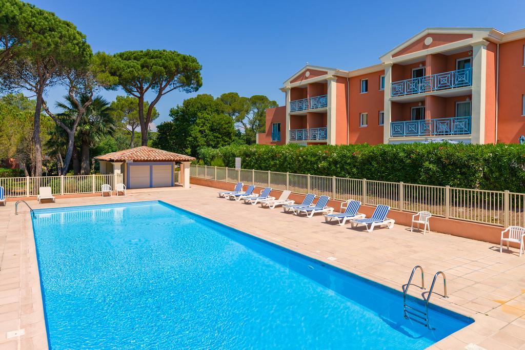 Lagrange Vacances Le Domaine Des Grands Pins Saint-Raphaël 외부 사진