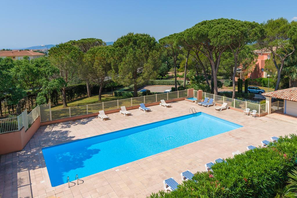 Lagrange Vacances Le Domaine Des Grands Pins Saint-Raphaël 외부 사진